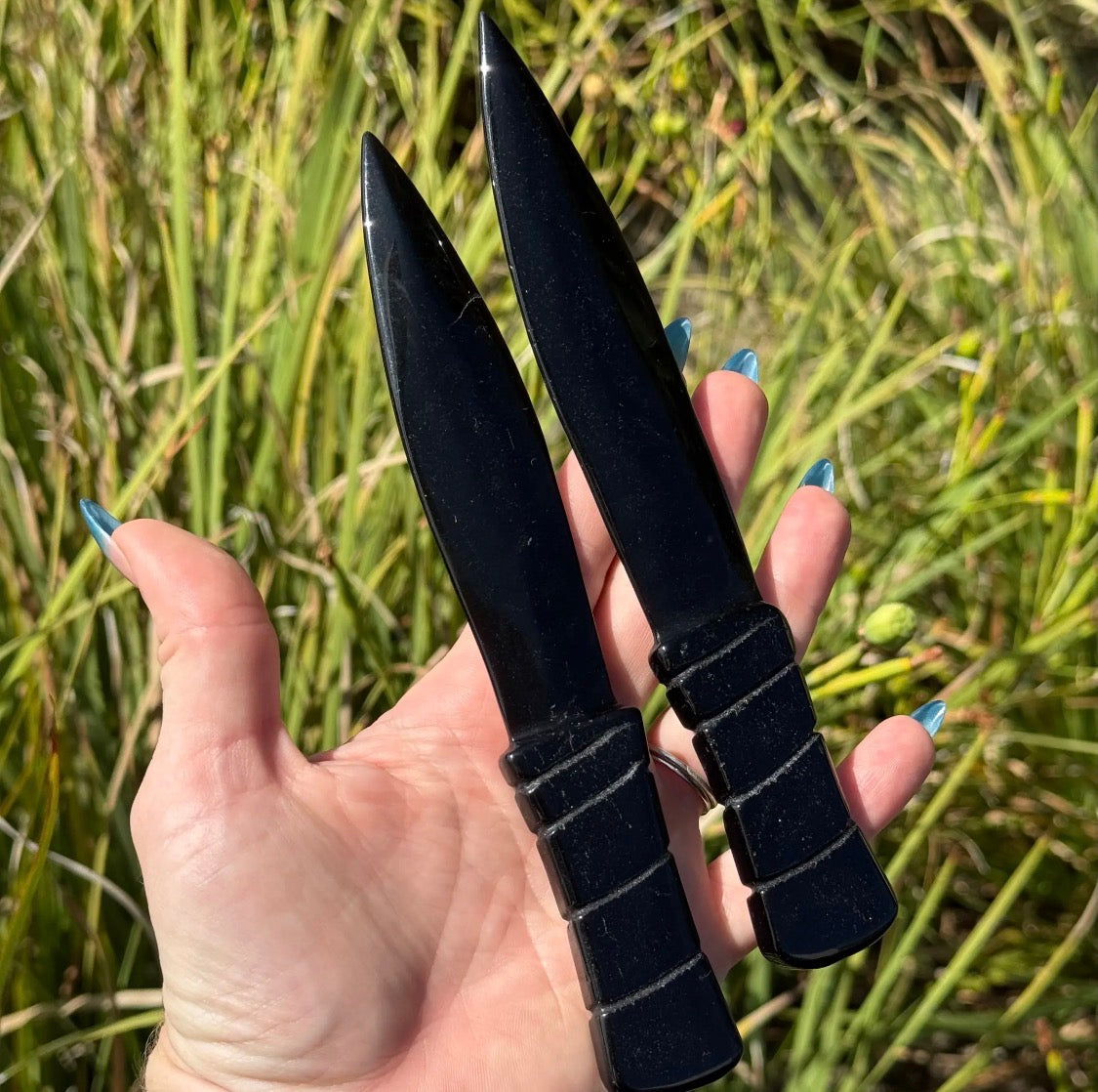 Obsidian Dagger Carving
