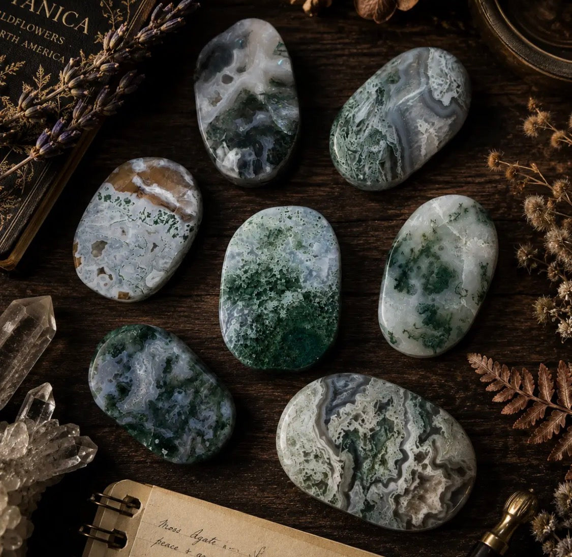 Moss Agate Palm Stone