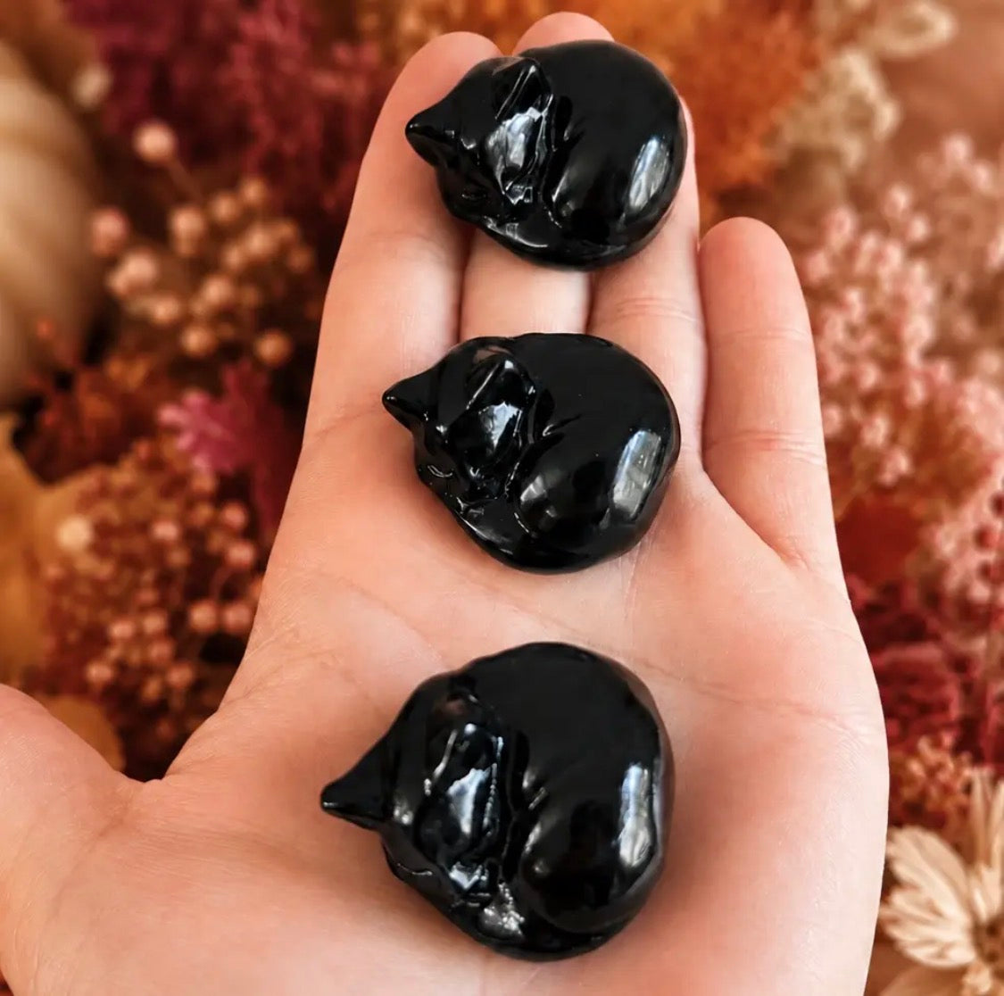 Obsidian Sleepy Cat Carving